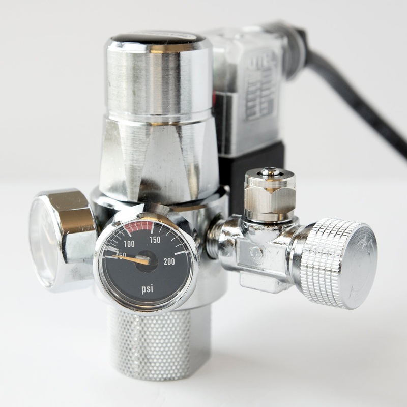 ARCHAEA AccuPRO COMPACT DUAL GAUGE CO2 REGULATOR (Fits CGA 320)