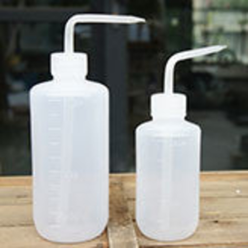TERRA POTS Angled Snout Bottle 250ml