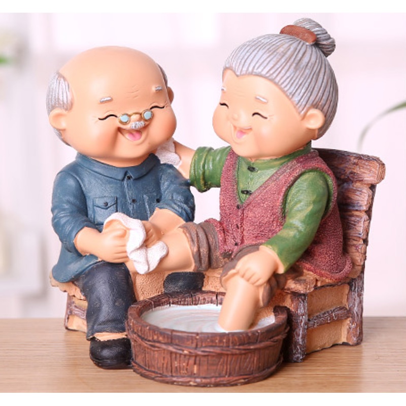 TERRA Old Couple (Washing Leg / 17x14x16cm)