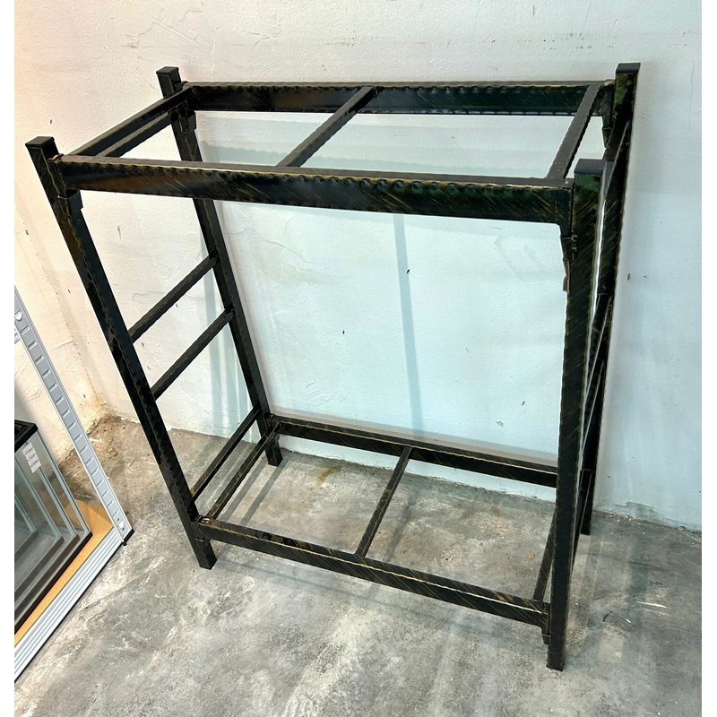 2ft Iron wrought Stand (Collapsible)