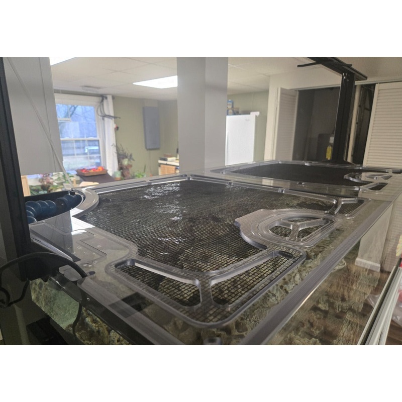 Seapora 34 Gallon Rimless (36 x 18") with Corner Overflow Polycarbonate Aquarium Screen Top Lid